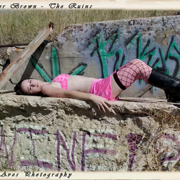 Heather Brown - Part 2 Our 2nd shoot together worked perfectly. Heather wanted to shoot at the